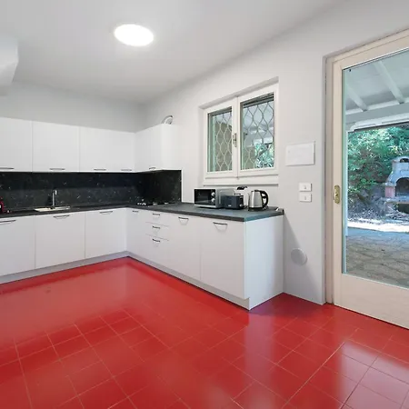 Villa Paradiso *
